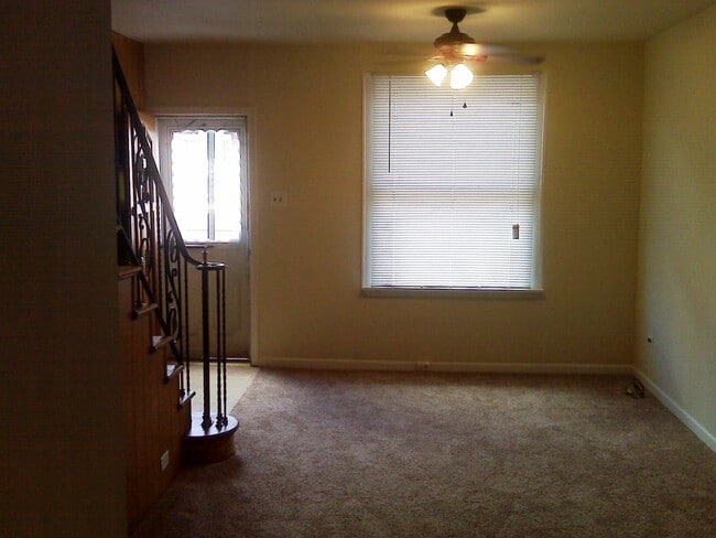 Building Photo - 2 Bedroom Home off of 22nd and Jackson Str...