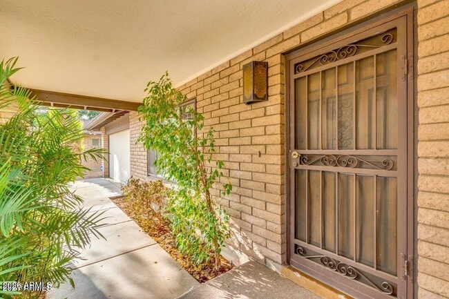 Building Photo - 1536 E Gemini Dr