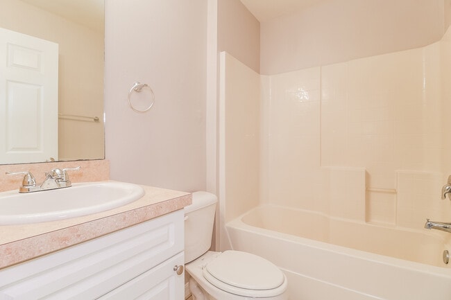 Building Photo - 3802 35th St SW