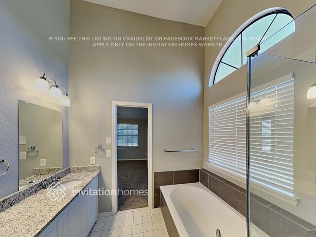 Building Photo - 2204 Amhearst Ct