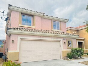 Building Photo - **Spacious 4-Bedroom Home in the Southwest!**