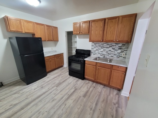 Building Photo - 6948 S Crandon Ave
