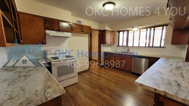 Building Photo - 4724 N Tulsa Ave