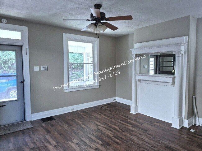 Building Photo - 340 9th Ave