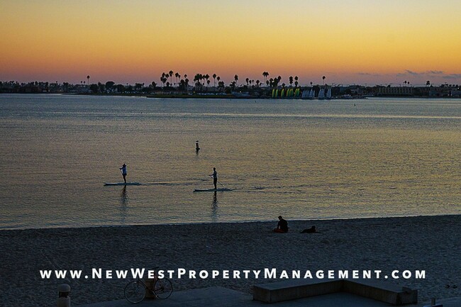 Building Photo - Renovated Pacific Beach 1 Bedroom at Pacif...