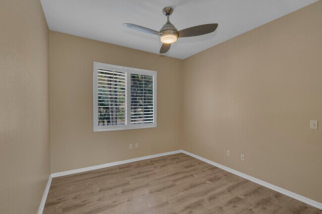Building Photo - 3183 Dehesa Rd