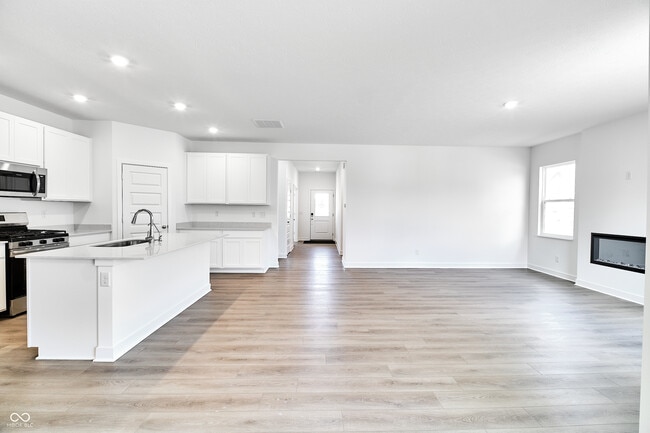 Building Photo - 408 Eisenhower St
