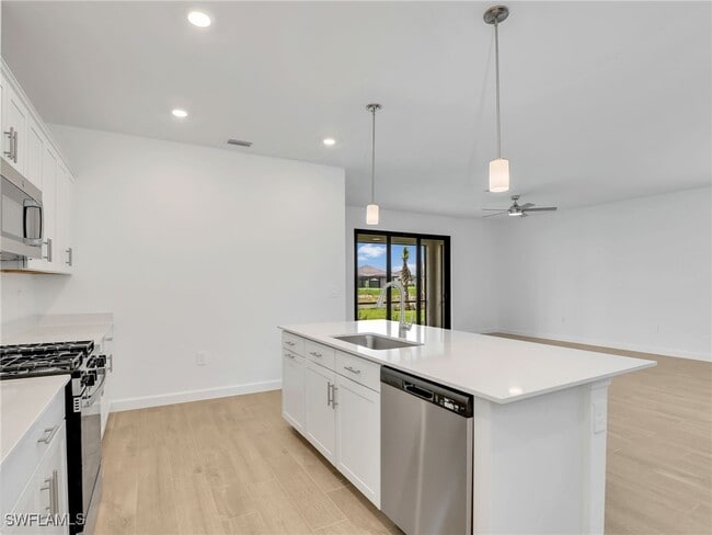 Building Photo - 19097 Hinkley Dr