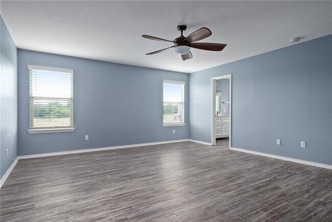 Building Photo - 9104 Edmundsbury Dr
