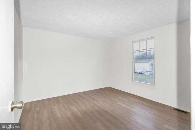 Building Photo - 4327 Rockport Ln