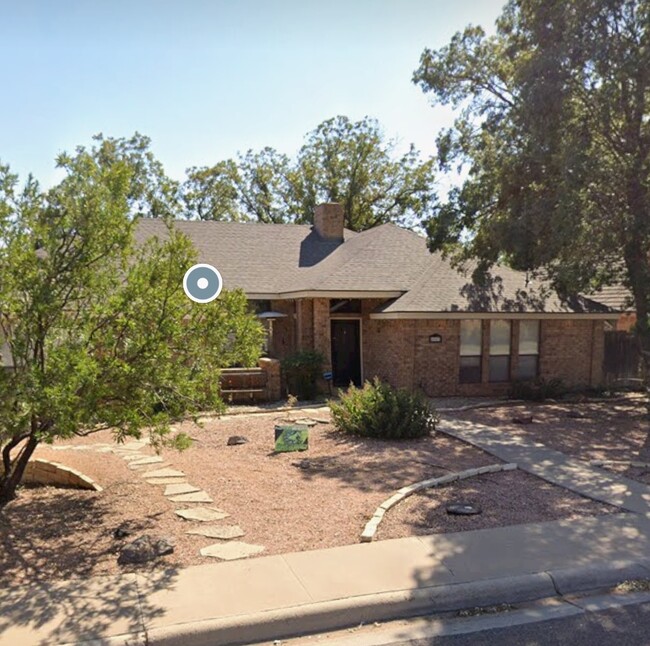 Building Photo - 4007 Lehigh Dr