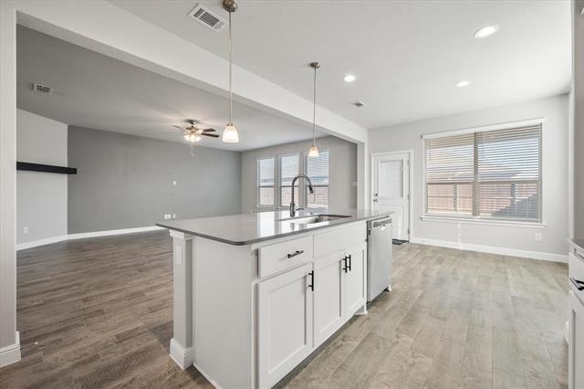 Building Photo - 15812 Culford Ln