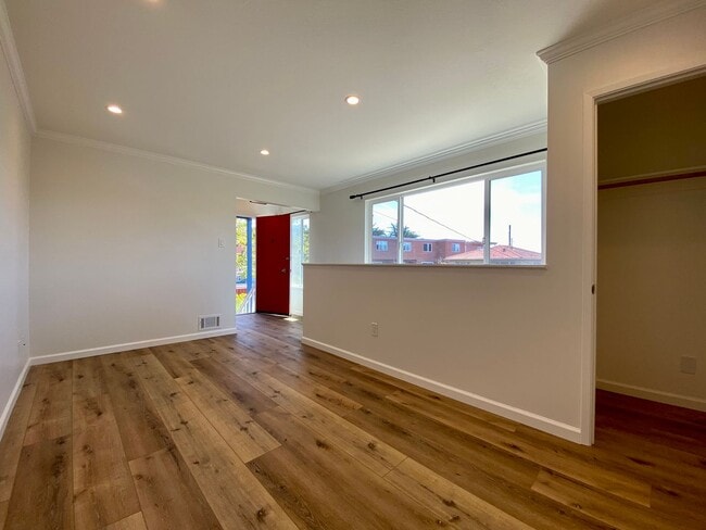 Building Photo - Remodeled 3BR, 2BA with Orchard, Garage & ...