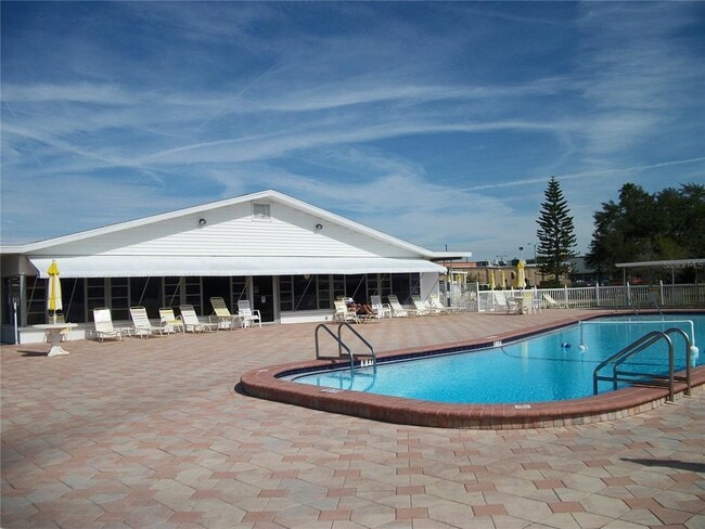 Building Photo - 5850 18th St N