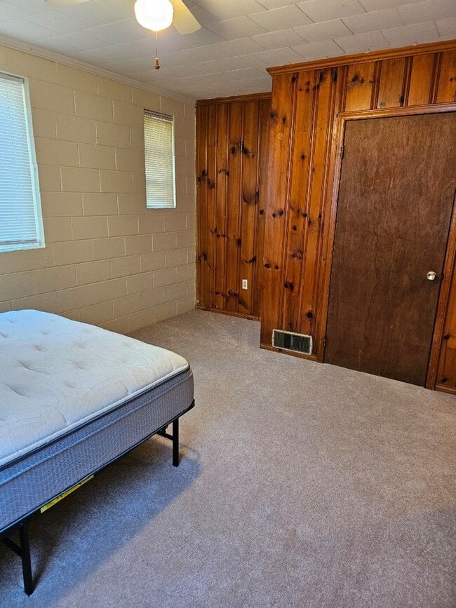 Building Photo - Spacious 1BR with Private Study – Minutes from UNC