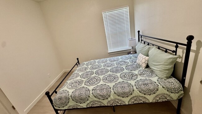 Building Photo - Brand-new 2 Bedroom, 1 Bathroom Home!