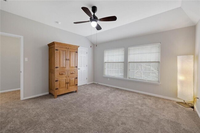 Building Photo - 3000 Welton Cliff Dr
