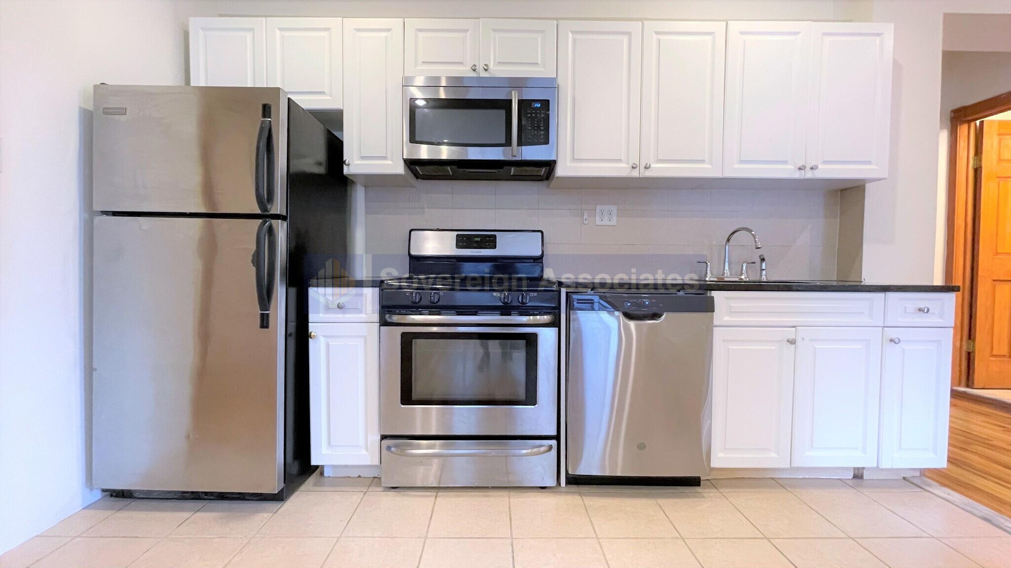 Building Photo - 289 Convent Ave