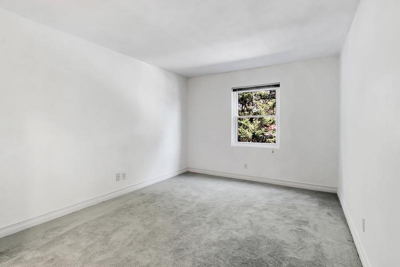Building Photo - 13229 Linden Ave N