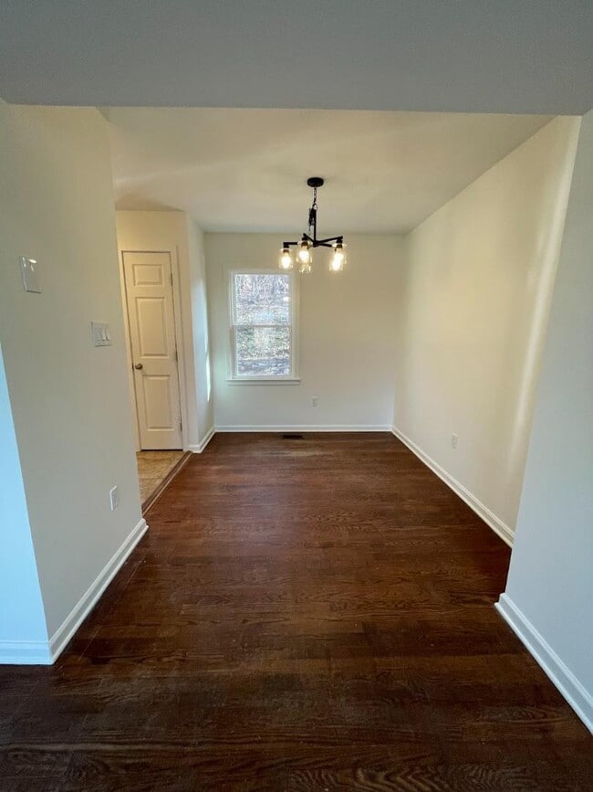 Building Photo - 122 S Shenandoah Ave