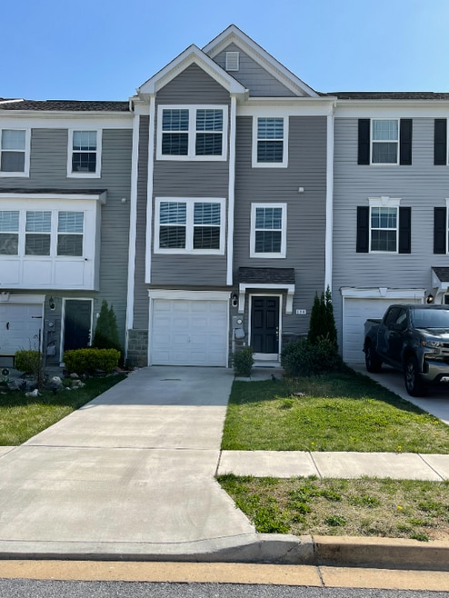 Building Photo - 104 Bertelli Ct