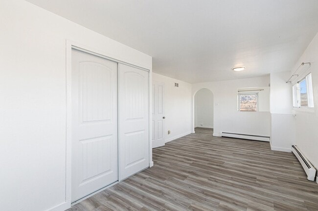 Building Photo - Large 4 bed 4 bath Home in Golden!