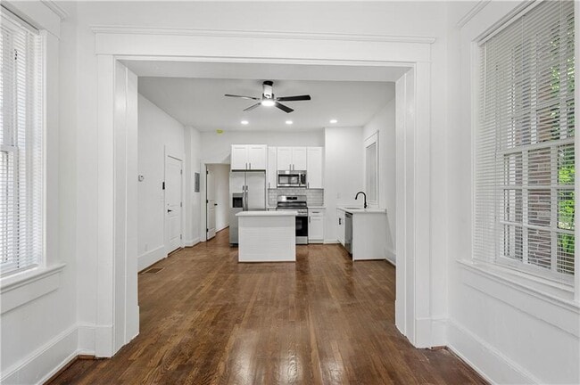 Building Photo - 360 Ponce De Leon Ave NE