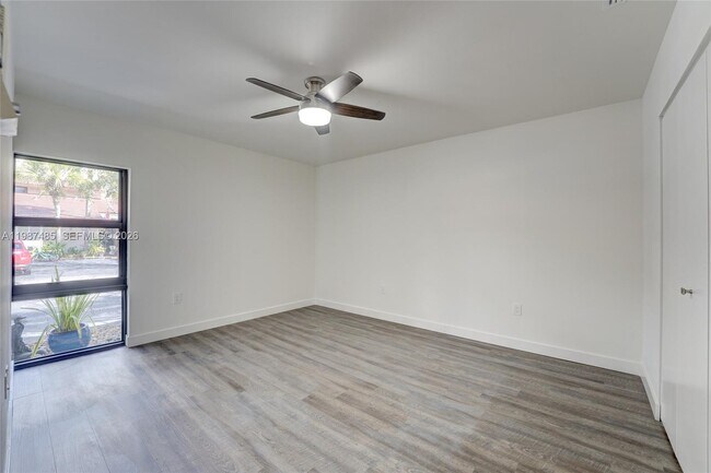 Building Photo - 8352 Dundee Terrace