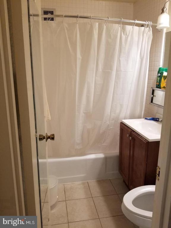 Building Photo - 1111 Arlington Blvd