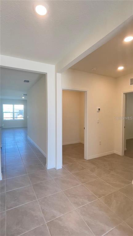 Building Photo - 903 Waterfall Blvd