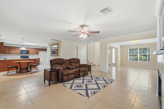 Building Photo - 13407 Barton Meadow Ln