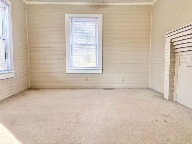 Building Photo - 1105 Weaver St