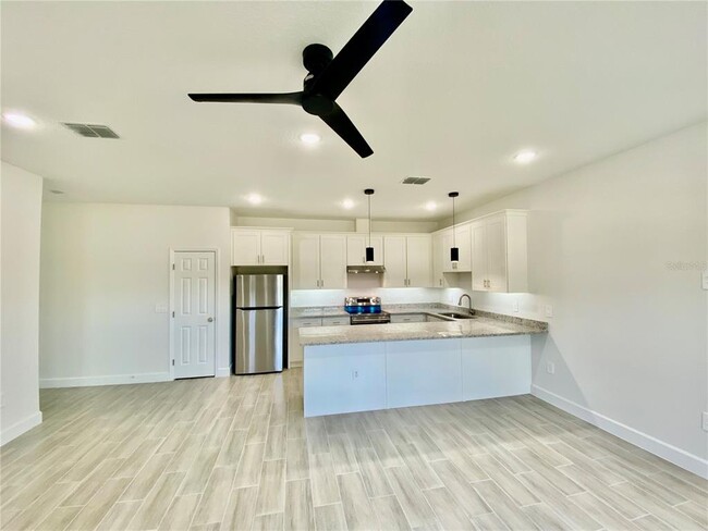 Building Photo - 10002 Massey St