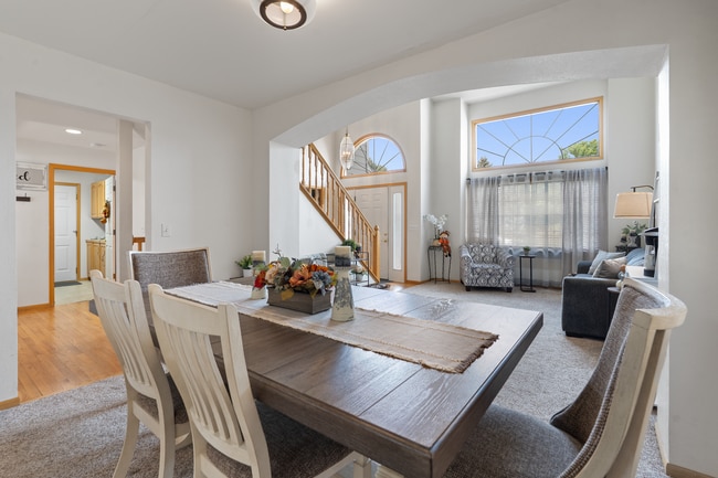Building Photo - Beautiful 4 Bedroom House with Office