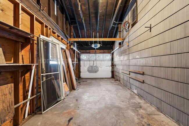 Building Photo - 2668 Daman Ct