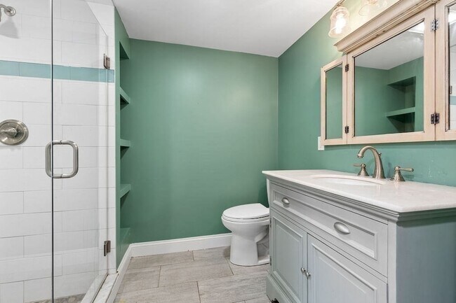 Building Photo - 36 Risley Rd