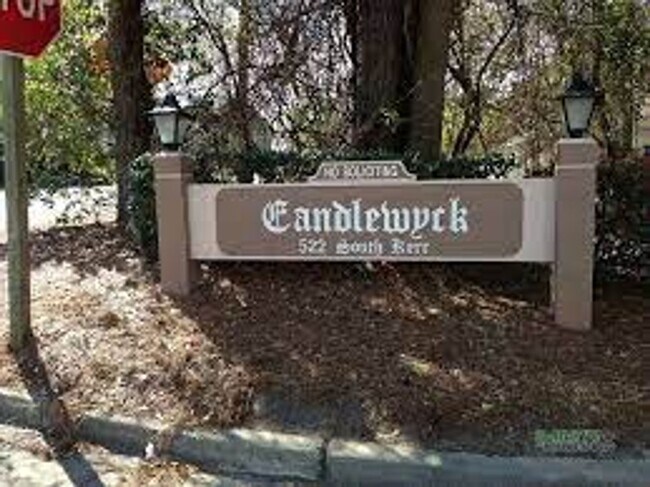 Building Photo - 2BR Candle Wyck Community located on kerr Ave, Walk to UNCW, Shopping and Breweries Ground floor ...