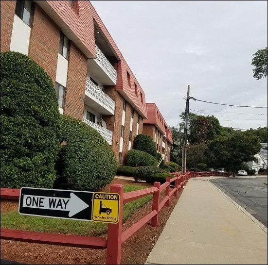 Building Photo - 141 Pierce St