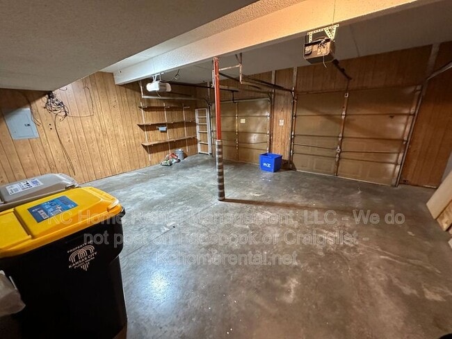 Building Photo - 3304 NW 84th Terrace