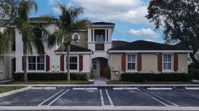 Building Photo - 939 NE 42nd Terrace