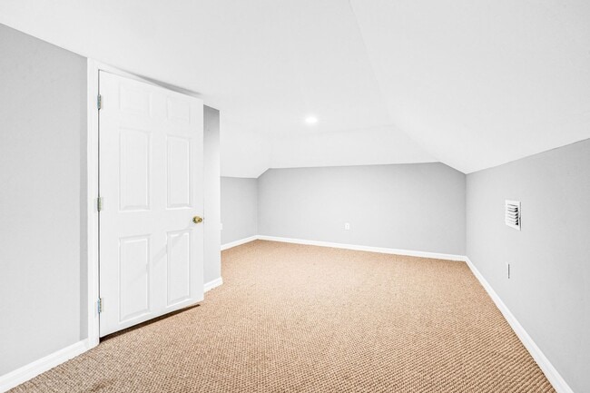 Building Photo - 106 OSE Rentals LLC