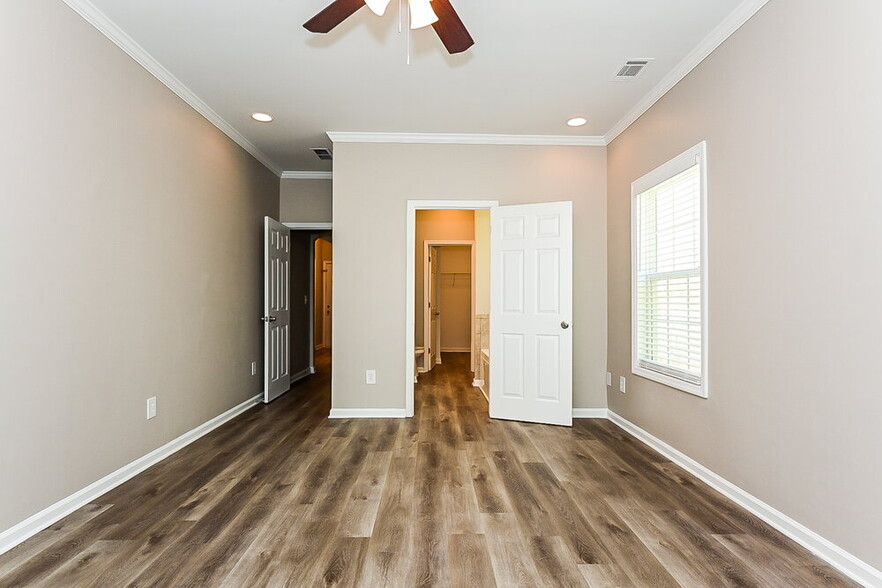 Building Photo - 514 Anglewood Trace