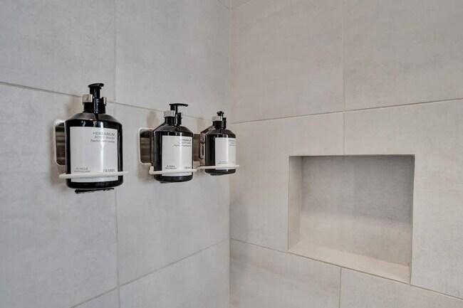 Building Photo - 1220 17th St