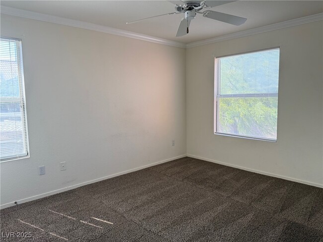 Building Photo - 8101 W Flamingo Rd