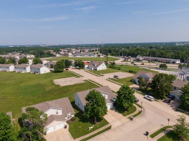 Building Photo - 3515-3517 Prescott Dr.