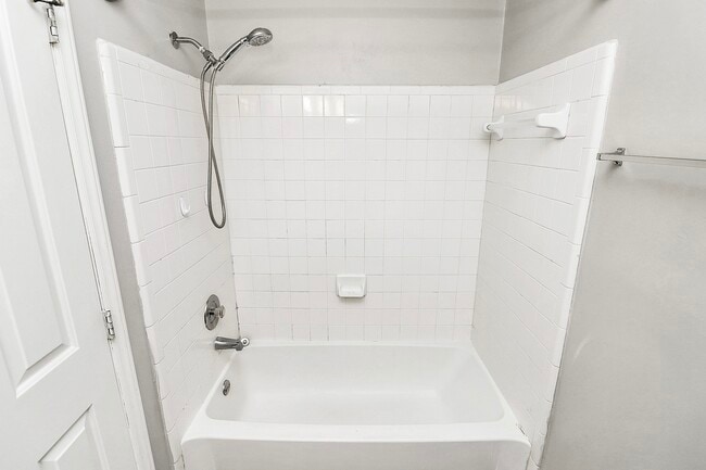Building Photo - 7360 Rose Terrace Ct