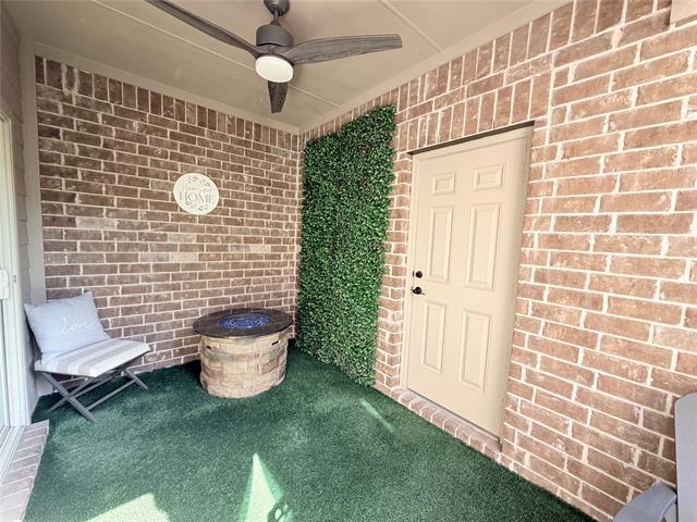 Building Photo - 305 Tottenham Ct