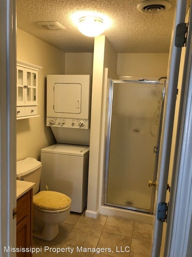 Building Photo - 2 br, 2 bath House - 623 N Gloster Street ...