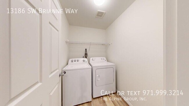 Building Photo - 13186 SW Brianne Way
