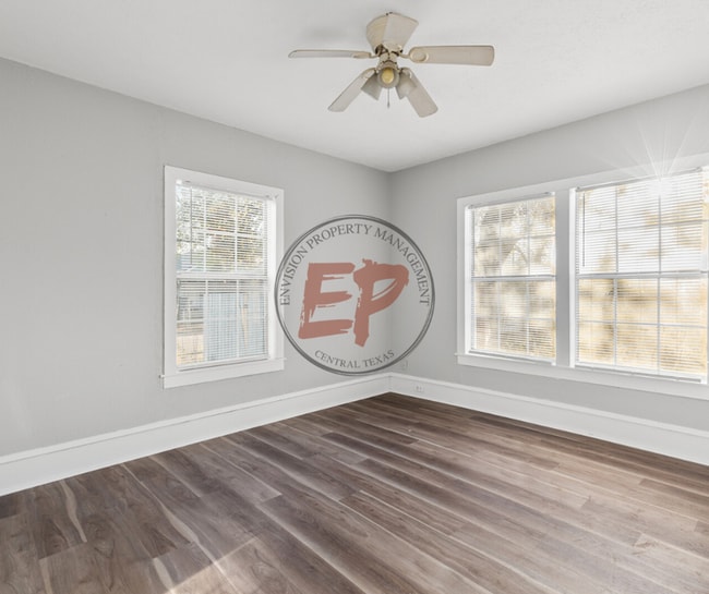 Building Photo - 516 N 31st St